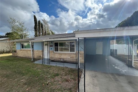 House in Dunnellon, Florida 2 bedrooms, 103.21 sq.m. № 2226928