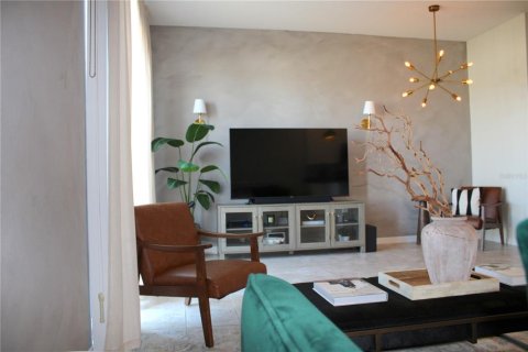 Townhouse in Riverview, Florida 3 bedrooms, 130.06 sq.m. № 2095857 - photo 14