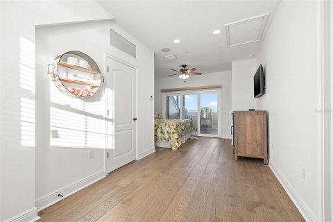 Adosado en venta en Indian Shores, Florida, 4 dormitorios, 207.73 m2 № 1530383 - foto 23