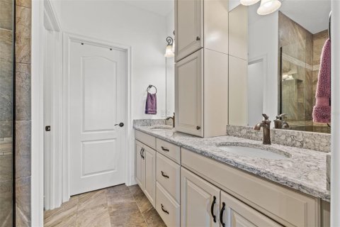 Adosado en venta en Indian Shores, Florida, 4 dormitorios, 207.73 m2 № 1530383 - foto 16