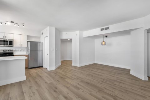 Condominio en venta en Miami Beach, Florida, 2 dormitorios, 100.71 m2 № 1420365 - foto 6