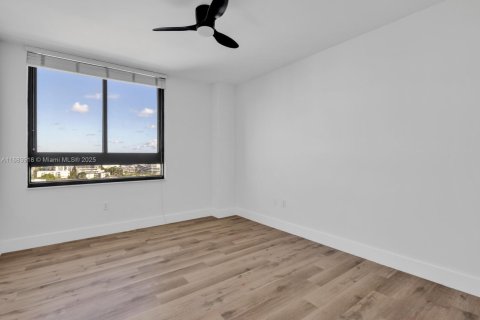 Condominio en venta en Miami Beach, Florida, 2 dormitorios, 100.71 m2 № 1420365 - foto 23