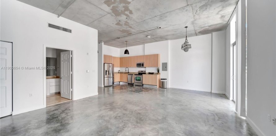Condo à Hollywood, Floride, 1 chambre  № 1965210