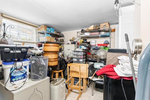 Casa en venta en Miami, Florida, 3 dormitorios, 151.52 m2 № 1993451 - foto 26