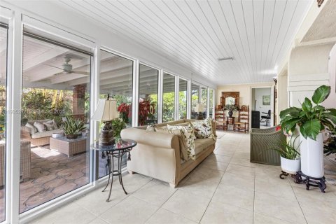 Casa en venta en Miami, Florida, 3 dormitorios, 151.52 m2 № 1993451 - foto 11