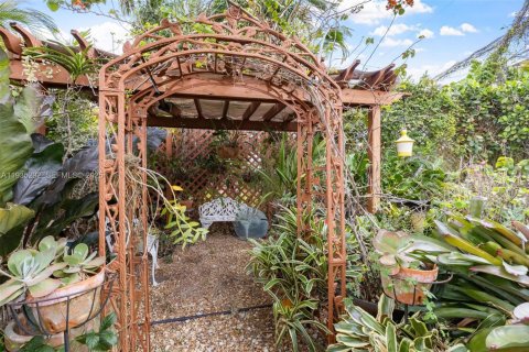 Casa en venta en Miami, Florida, 3 dormitorios, 151.52 m2 № 1993451 - foto 30