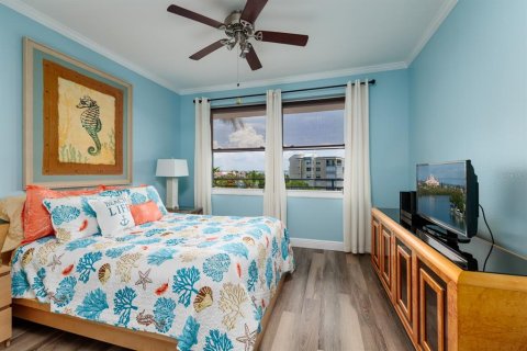 Condo in South Pasadena, Florida, 2 bedrooms  № 1769673 - photo 18