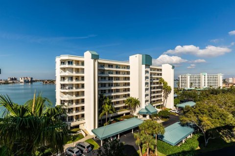 Condo in South Pasadena, Florida, 2 bedrooms  № 1769673 - photo 25