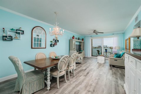 Condo in South Pasadena, Florida, 2 bedrooms  № 1769673 - photo 7