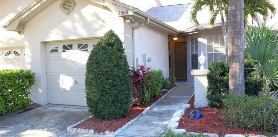House in Clearwater, Florida 2 bedrooms, 116.41 sq.m. № 1580671