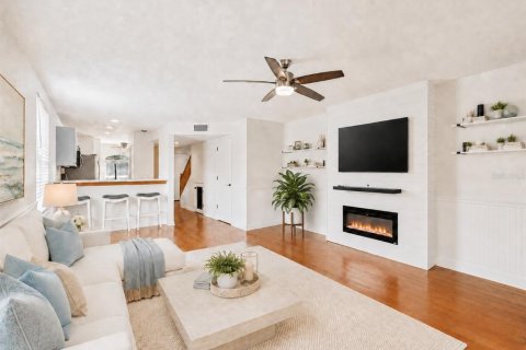 Condo in Tampa, Florida, 2 bedrooms № 2225539 - photo 17