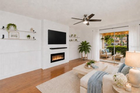 Condo in Tampa, Florida, 2 bedrooms № 2225539 - photo 13