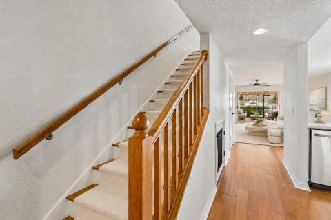 Condo in Tampa, Florida, 2 bedrooms № 2225539 - photo 6