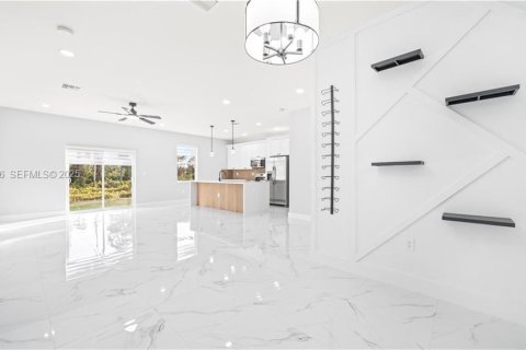 Купить виллу или дом в Лихай-Эйкерс, Флорида 3 спальни, № 1986958 - фото 10