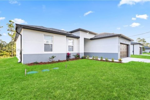 Купить виллу или дом в Лихай-Эйкерс, Флорида 3 спальни, № 1986958 - фото 3