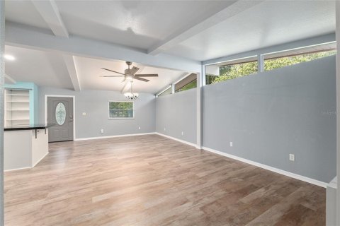 House in Silver Springs Shores, Florida 3 bedrooms, 152.17 sq.m. № 1649860 - photo 7