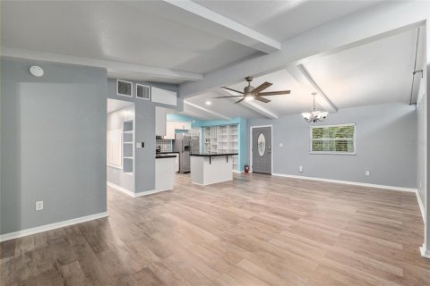 House in Silver Springs Shores, Florida 3 bedrooms, 152.17 sq.m. № 1649860 - photo 12