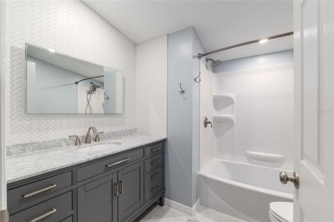 House in Silver Springs Shores, Florida 3 bedrooms, 152.17 sq.m. № 1649860 - photo 29