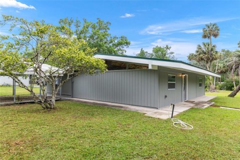 House in Silver Springs Shores, Florida 3 bedrooms, 152.17 sq.m. № 1649860 - photo 1