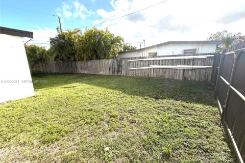 Снять в аренду виллу или дом в Майами, Флорида 4 спальни, 222.97м2, № 2064895 - фото 19