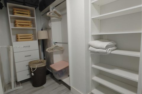 Copropriété à vendre à Miami Beach, Floride: 3 chambres, 135.17 m2 № 2057174 - photo 20