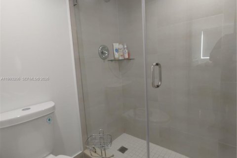 Copropriété à vendre à Miami Beach, Floride: 3 chambres, 135.17 m2 № 2057174 - photo 30