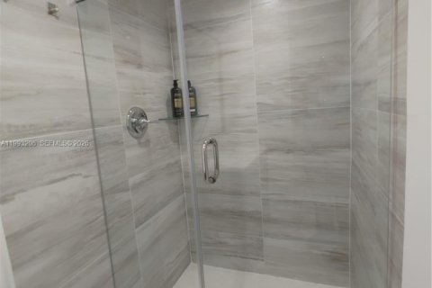 Copropriété à vendre à Miami Beach, Floride: 3 chambres, 135.17 m2 № 2057174 - photo 28