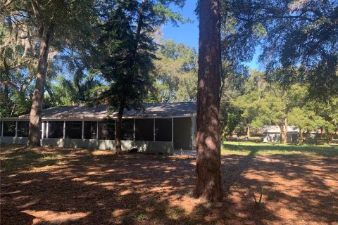 House in Brandon, Florida 2 bedrooms, 232.16 sq.m. № 1733882 - photo 8