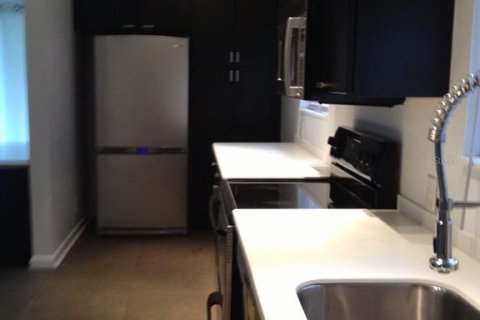 House in Brandon, Florida 2 bedrooms, 232.16 sq.m. № 1733882 - photo 20