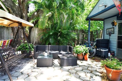 House in Orlando, Florida 4 bedrooms, 159.98 sq.m. № 2104555 - photo 23