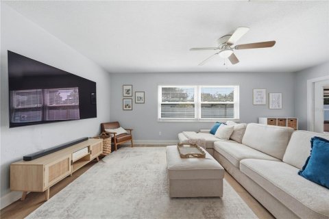 Villa ou maison à vendre à Port Orange, Floride: 3 chambres, 133.97 m2 № 2308824 - photo 7
