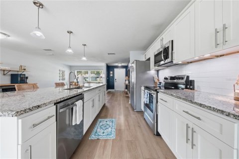 Villa ou maison à vendre à Port Orange, Floride: 3 chambres, 133.97 m2 № 2308824 - photo 12