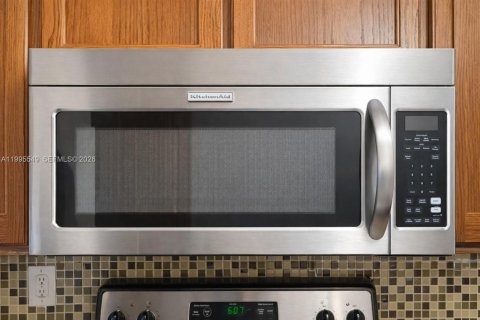 Купить кондоминиум в Майами, Флорида 2 спальни, № 2067780 - фото 14