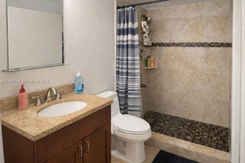 Купить кондоминиум в Майами, Флорида 2 спальни, № 2067780 - фото 24