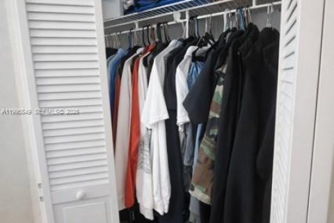 Купить кондоминиум в Майами, Флорида 2 спальни, № 2067780 - фото 10