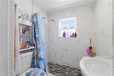 Casa en venta en Tampa, Florida, 3 dormitorios, 125.23 m2 № 2208303 - foto 19