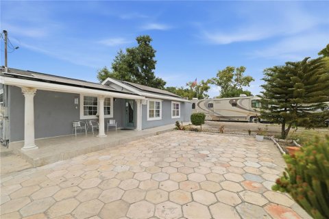 Casa en venta en Tampa, Florida, 3 dormitorios, 125.23 m2 № 2208303 - foto 3