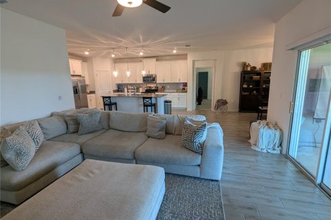 House in Mount Dora, Florida 4 bedrooms, 252.6 sq.m. № 1879759 - photo 14