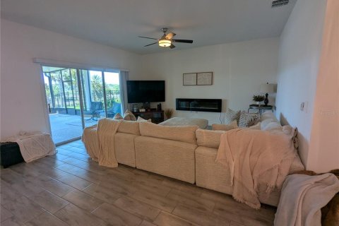 House in Mount Dora, Florida 4 bedrooms, 252.6 sq.m. № 1879759 - photo 15