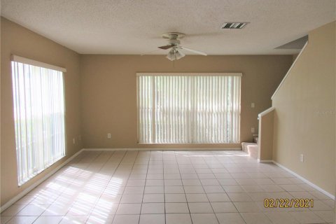 Adosado en alquiler en Brandon, Florida, 2 dormitorios, 107.67 m2 № 1640423 - foto 3