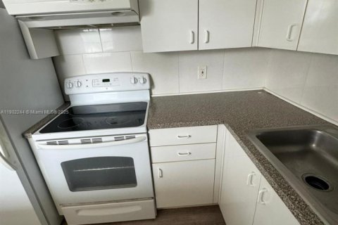 Copropriété à vendre à Aventura, Floride: 1 chambre, 74.32 m2 № 1956768 - photo 16