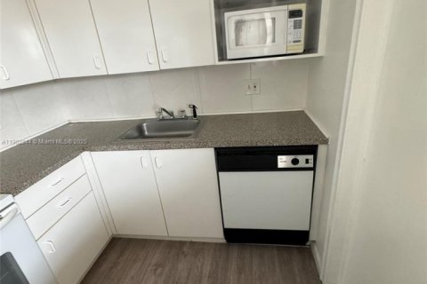 Copropriété à vendre à Aventura, Floride: 1 chambre, 74.32 m2 № 1956768 - photo 24