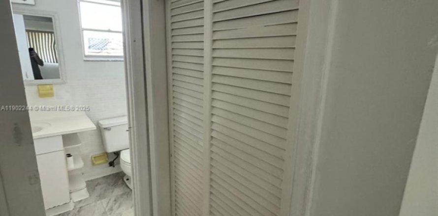 Condo à Aventura, Floride, 1 chambre  № 1956768