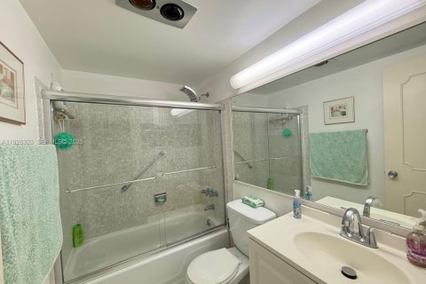 Copropriété à louer à West Palm Beach, Floride: 2 chambres, 76.09 m2 № 1984735 - photo 13