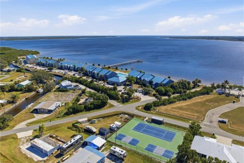 Copropriété à vendre à Port Charlotte, Floride: 2 chambres, 104.05 m2 № 2148134 - photo 5