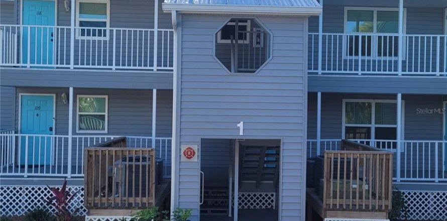 Condo à Port Charlotte, Floride, 2 chambres  № 2148134