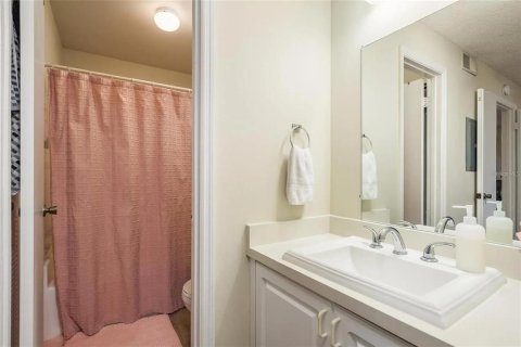 Copropriété à vendre à Tampa, Floride: 1 chambre, 91.97 m2 № 2212515 - photo 11