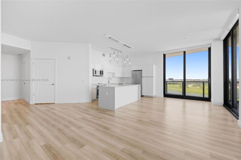 Condo in Hallandale Beach, Florida, 2 bedrooms  № 1974250 - photo 27