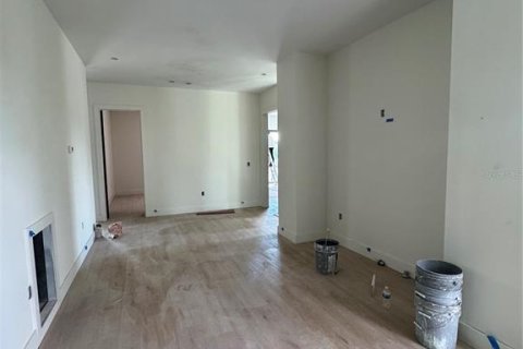 Купить виллу или дом в Тампа, Флорида 13 комнат, 287.81м2, № 1902149 - фото 12