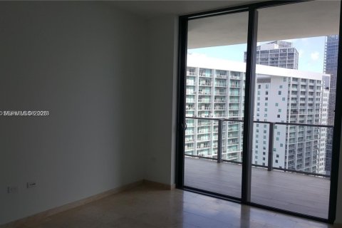 Condominio en venta en Miami, Florida, 1 dormitorio, 81.66 m2 № 2030162 - foto 10